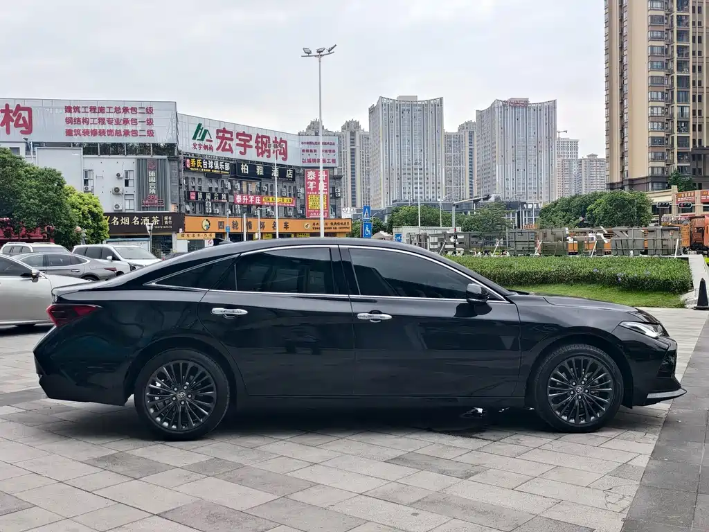 Toyota Avalon — миниатюра 5