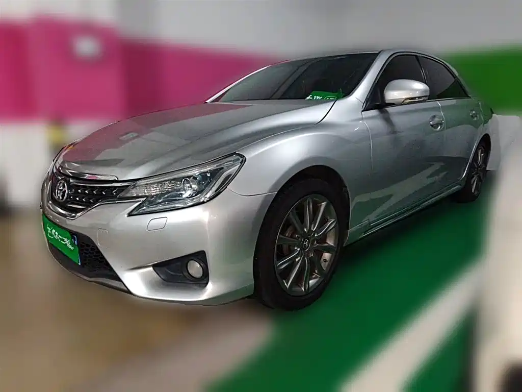 Купить Toyota Reiz