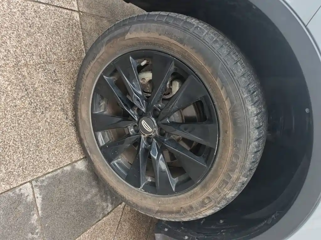 Geely Boyue — миниатюра 23