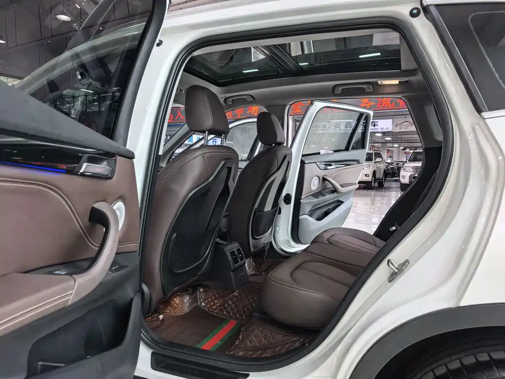 BMW X1 — миниатюра 5