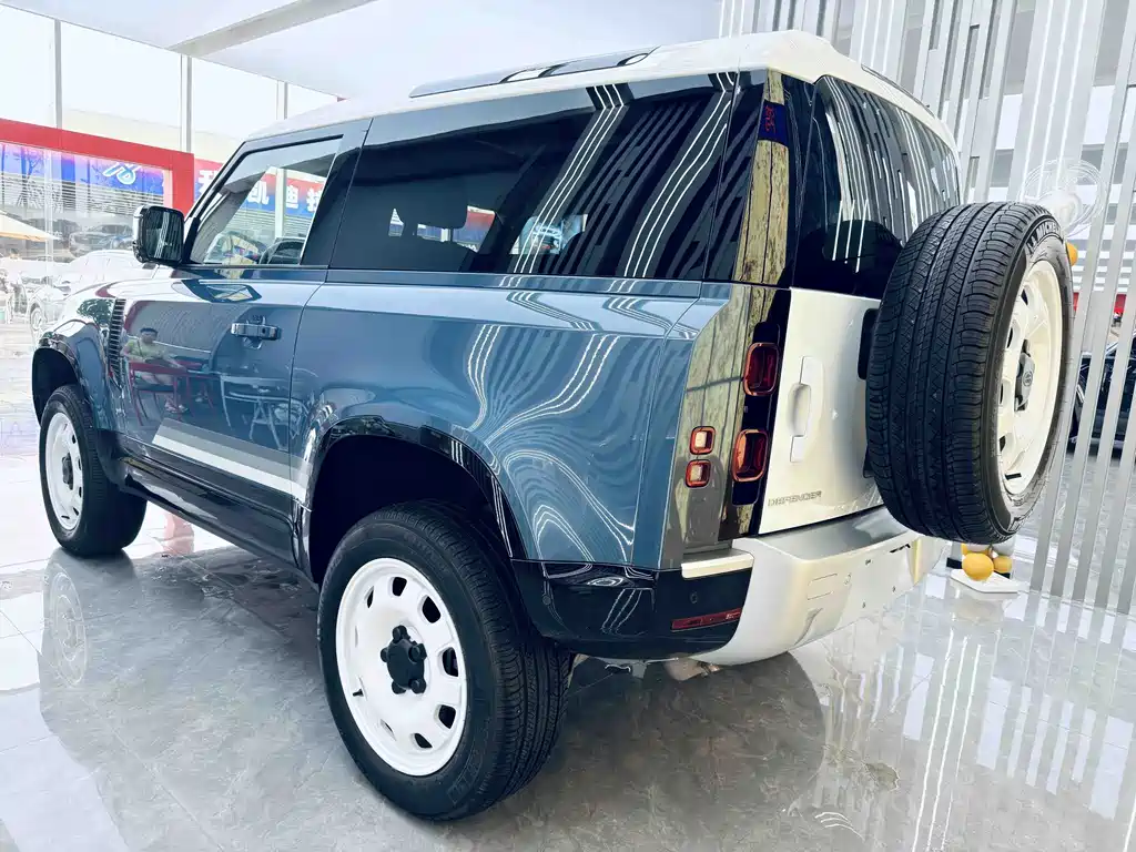 Land Rover Defender — миниатюра 16
