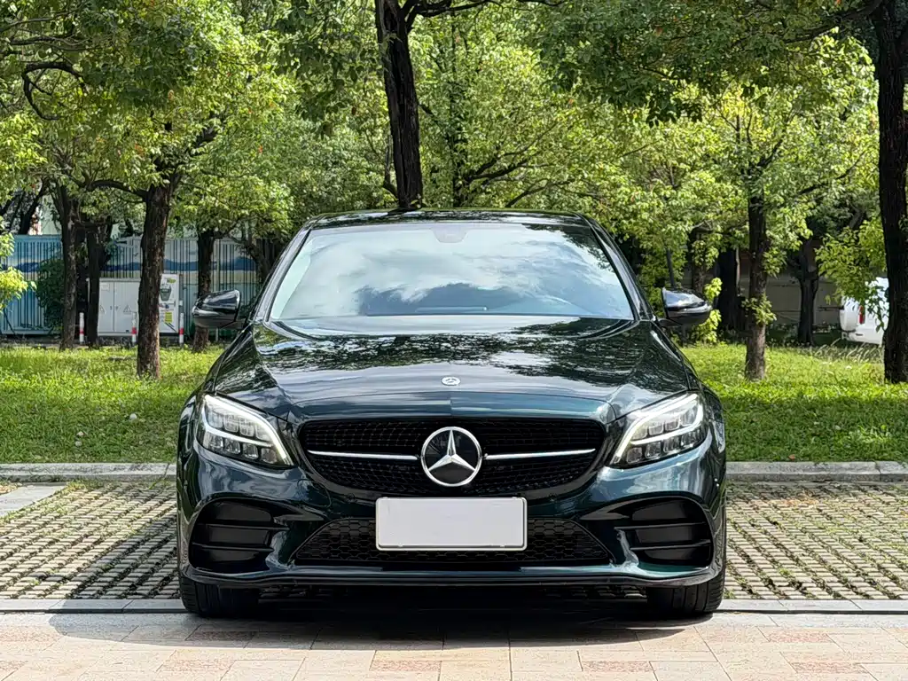 Mercedes-Benz C-Class — миниатюра 2