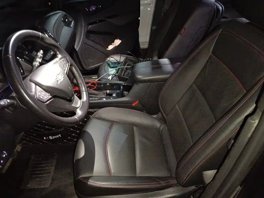 Chevrolet Equinox — миниатюра 11