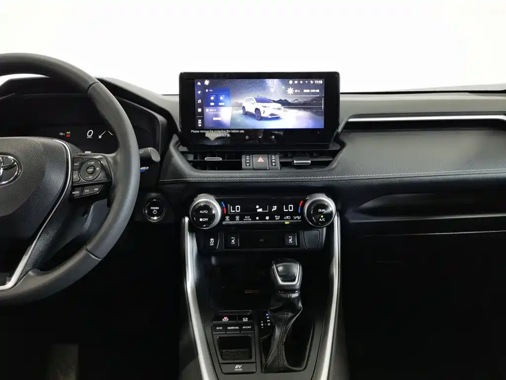 Toyota RAV4 — миниатюра 12