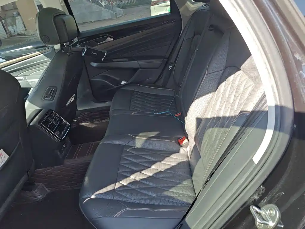 Volkswagen Passat — миниатюра 18
