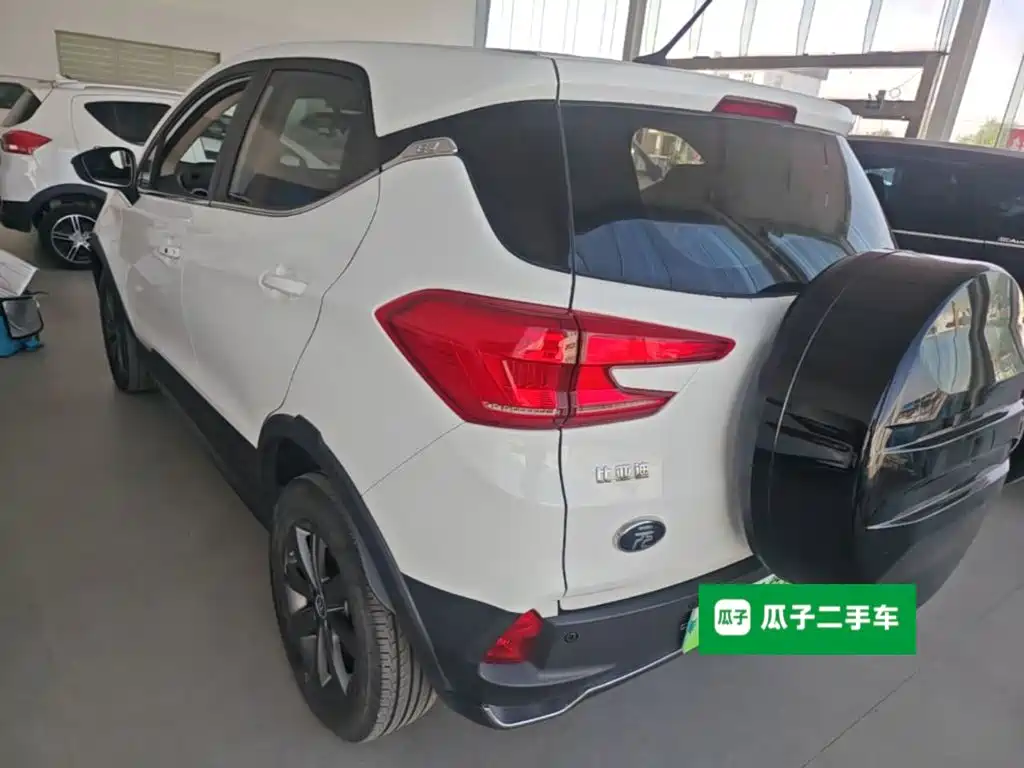 BYD Yuan EV — миниатюра 5