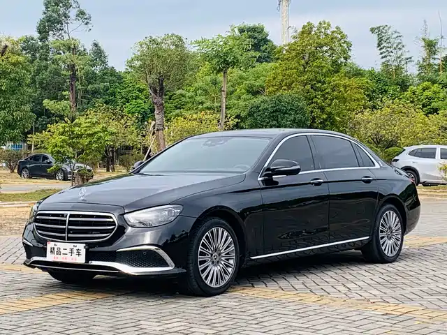 MERCEDES-BENZ E CLASS 2021