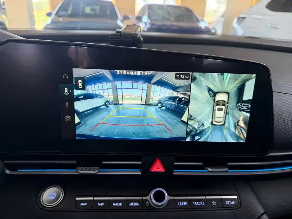 Hyundai Elantra — миниатюра 17