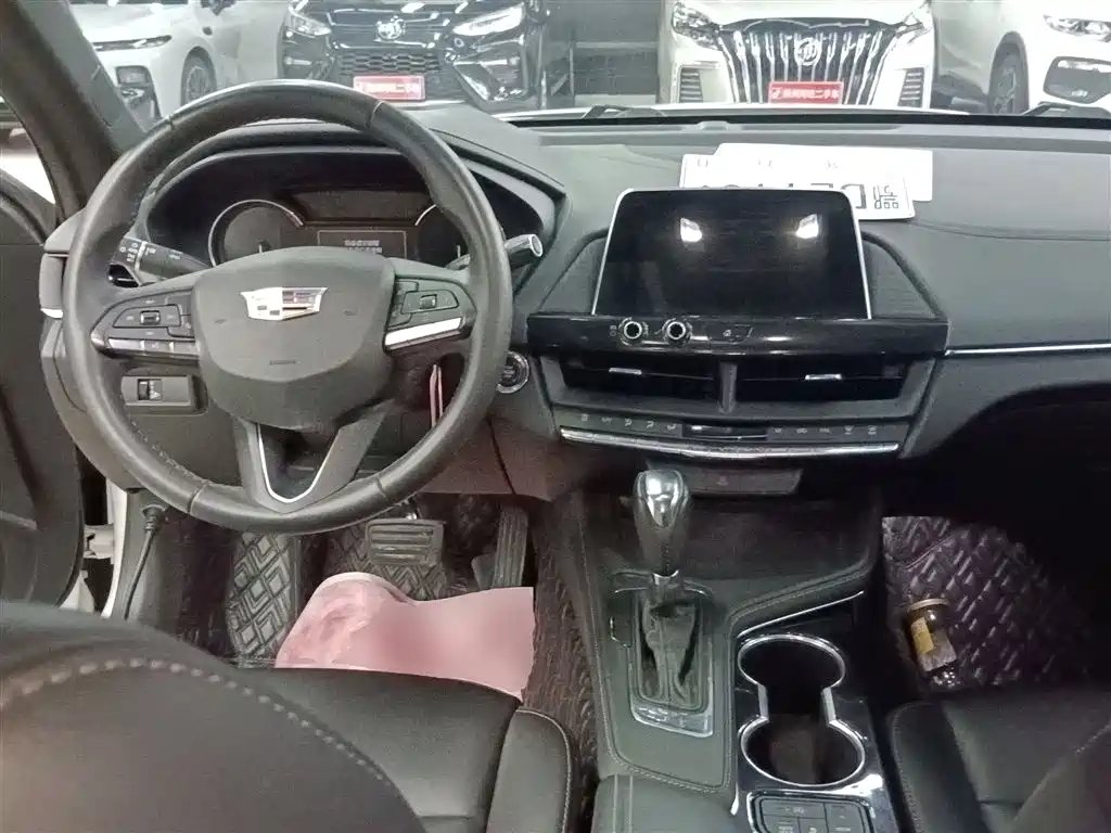Cadillac CT4 2022 28T