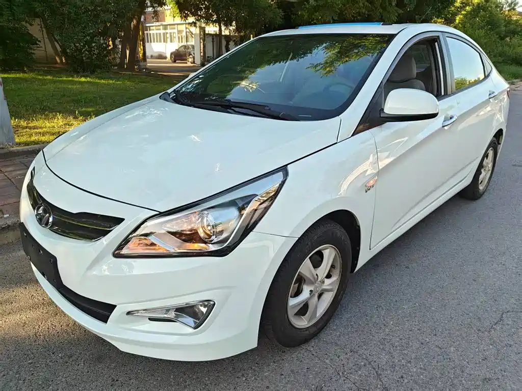 Купить Hyundai Verna
