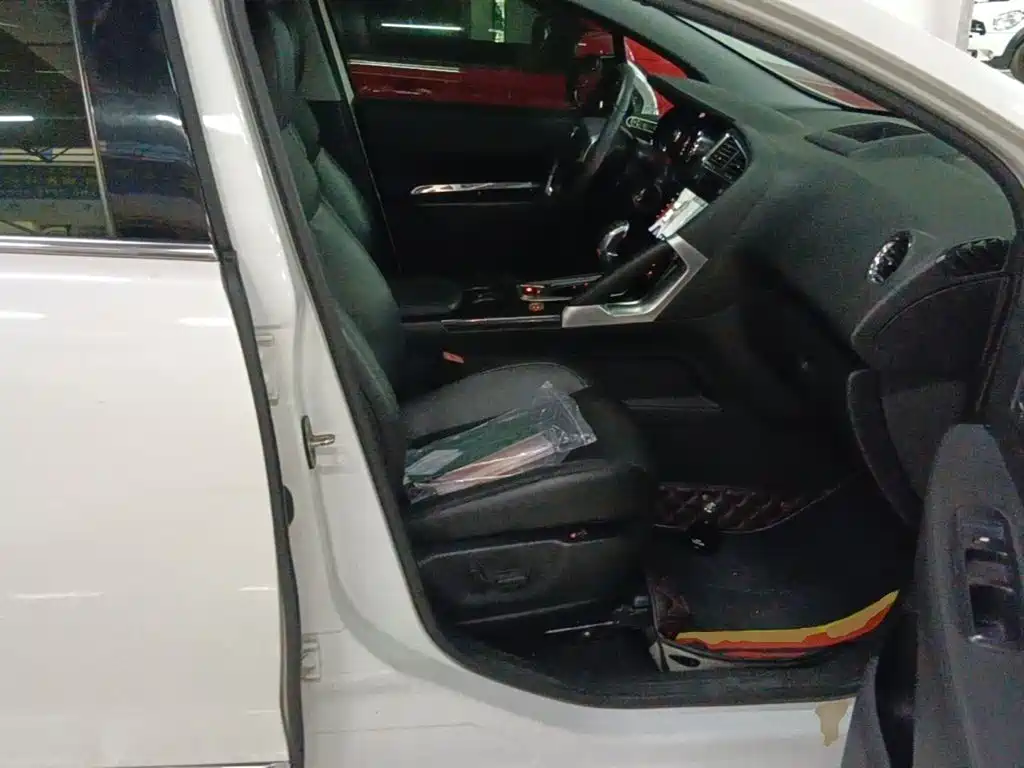 Peugeot 3008 — миниатюра 25