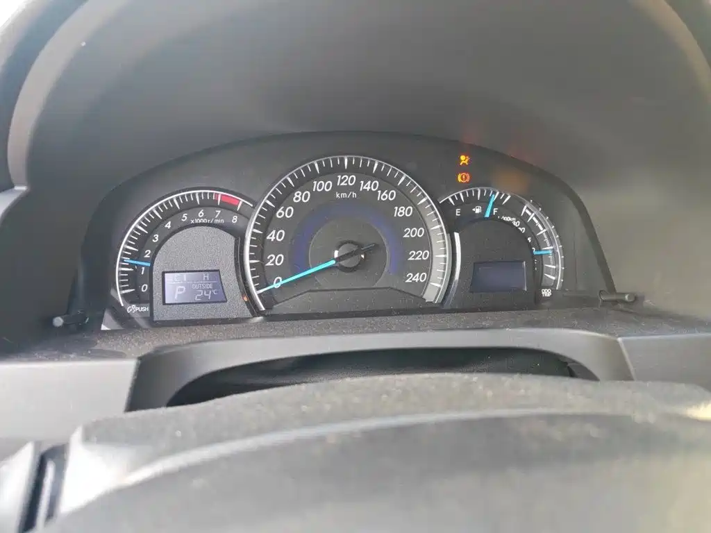 Toyota Camry — миниатюра 4