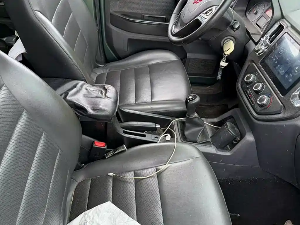 Wuling Journey — миниатюра 2