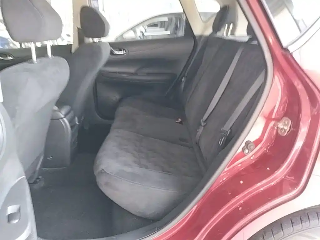 Nissan Tiida — миниатюра 17