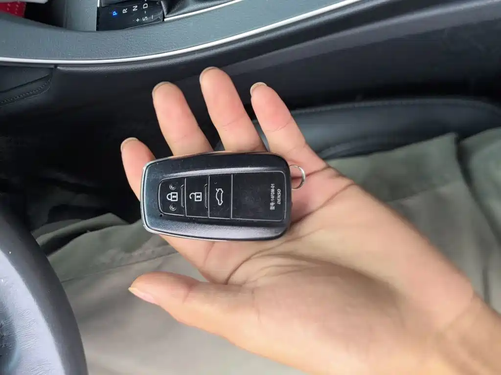 Toyota Avalon — миниатюра 12