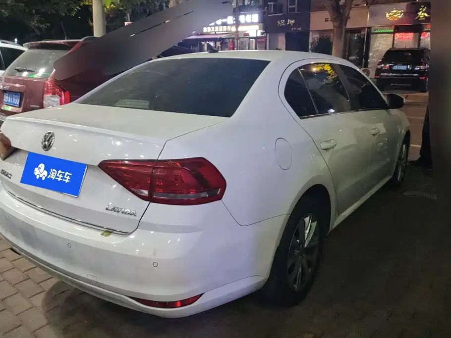 Volkswagen Lavida — миниатюра 3