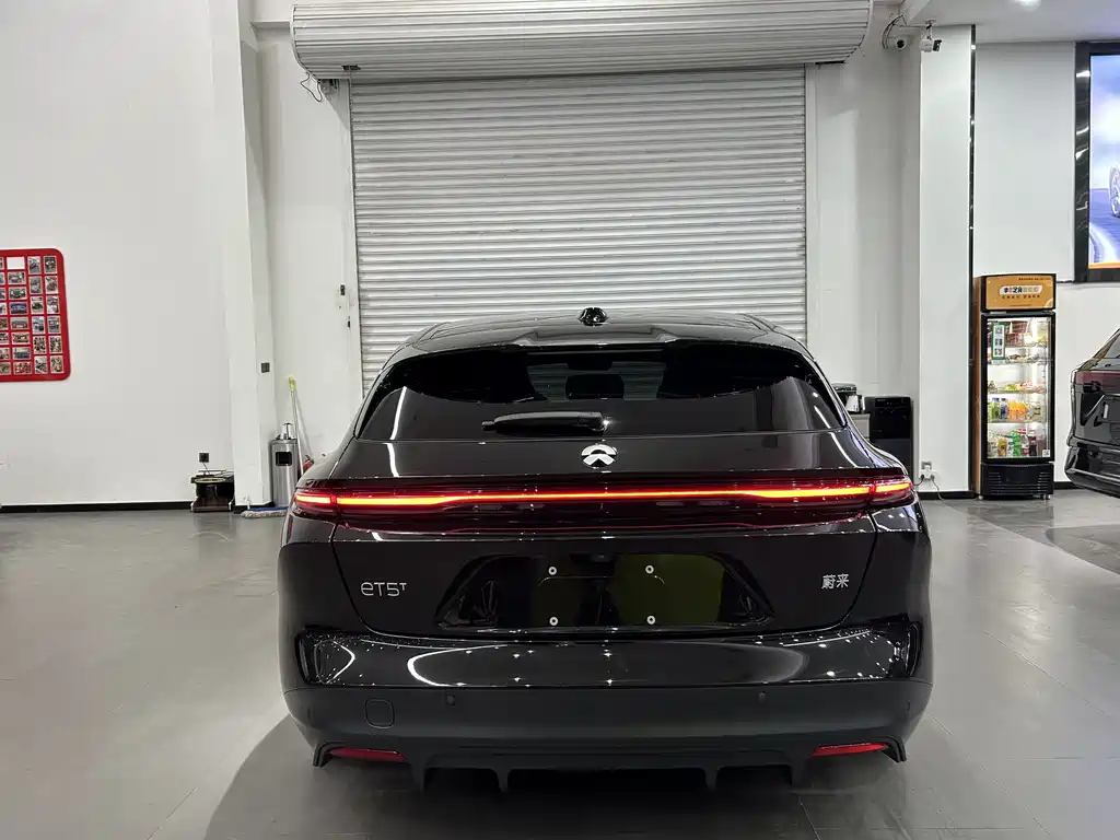 NIO NIO ET5T