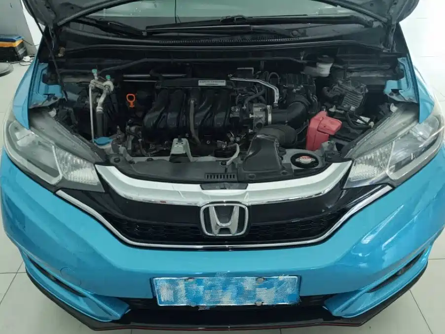 Honda Fit — миниатюра 8