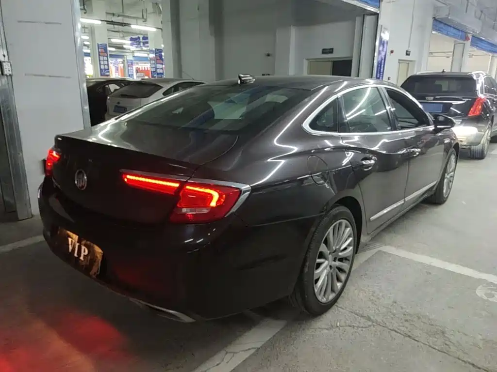 Buick LaCrosse — миниатюра 5