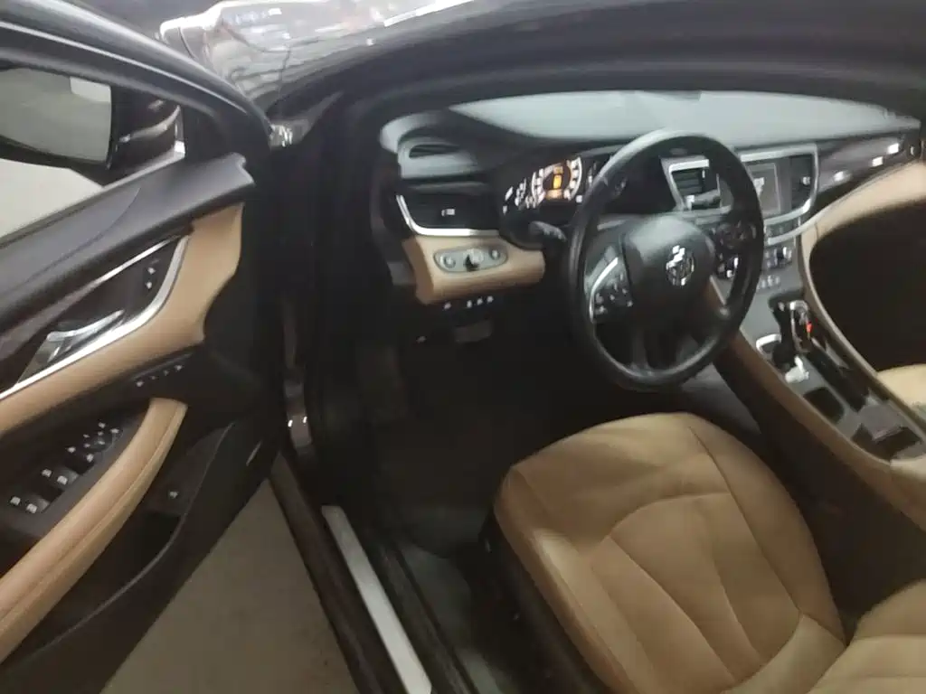 Buick LaCrosse — миниатюра 12