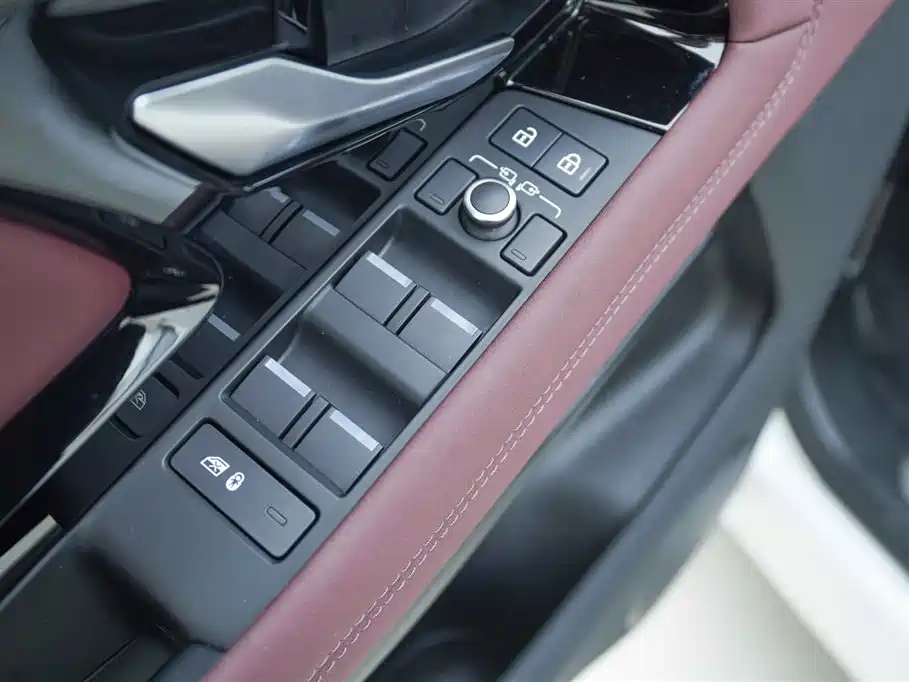 LAND ROVER RANGE ROVER AURORA NEW ENERGY