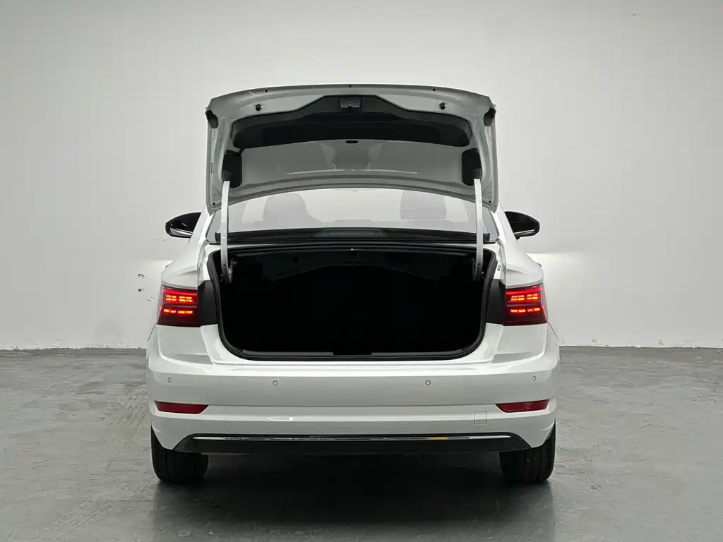 Volkswagen Sagitar — миниатюра 17