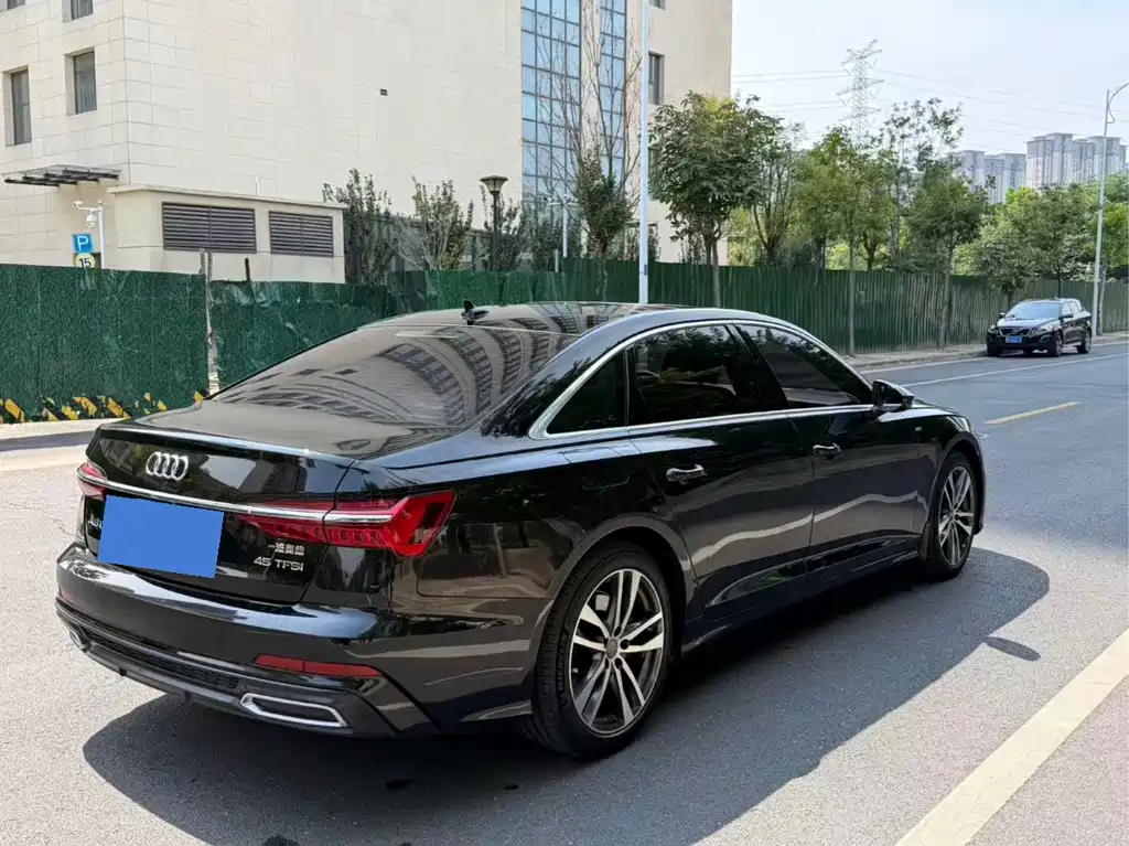Audi A6L — миниатюра 9