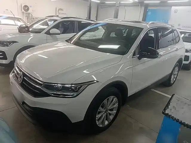 Volkswagen Tiguan L