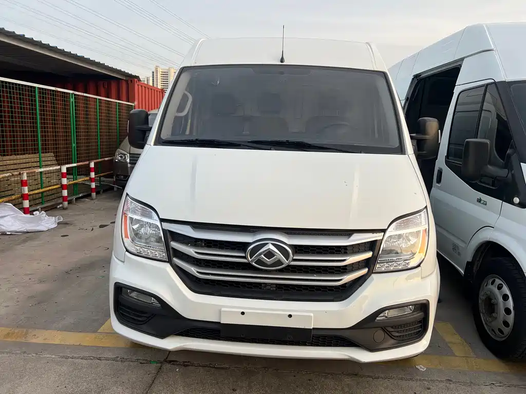 Maxus V80 2024