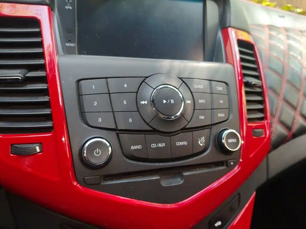 Chevrolet Cruze — миниатюра 14