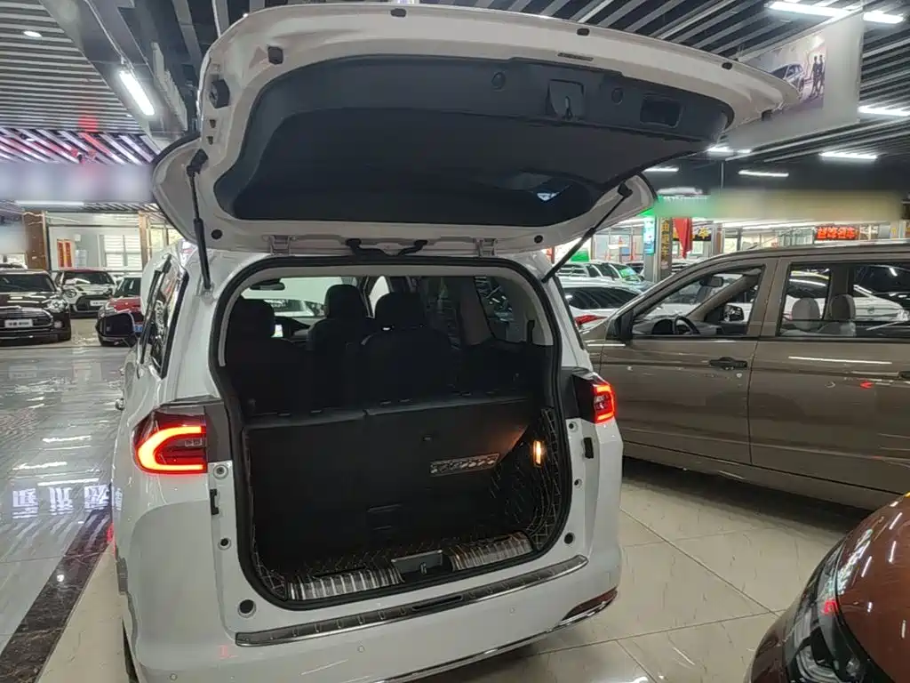 GAC Motor Trumpchi M6 — миниатюра 19