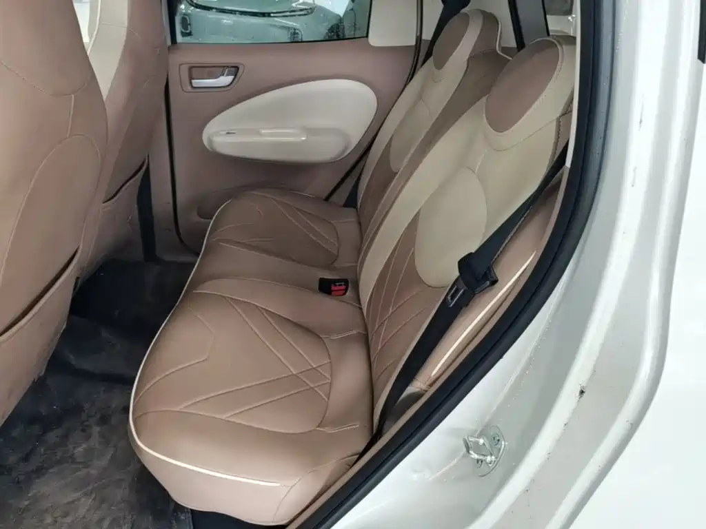 Wuling MINIEV — миниатюра 17