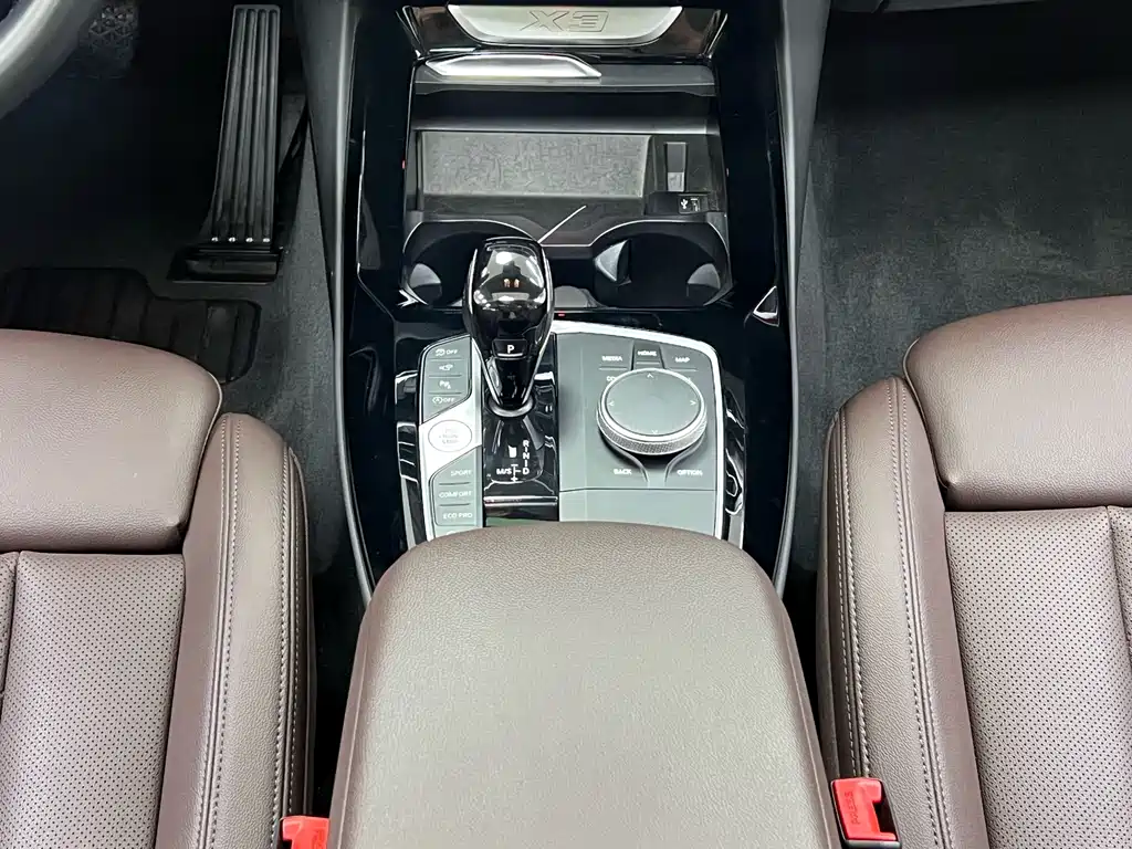 BMW X3 — миниатюра 9