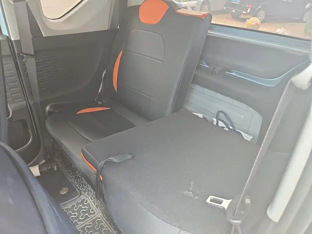 Wuling MINIEV — миниатюра 18