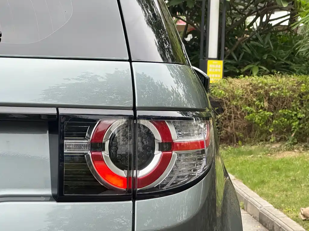 Land Rover Discovery Sport — миниатюра 19