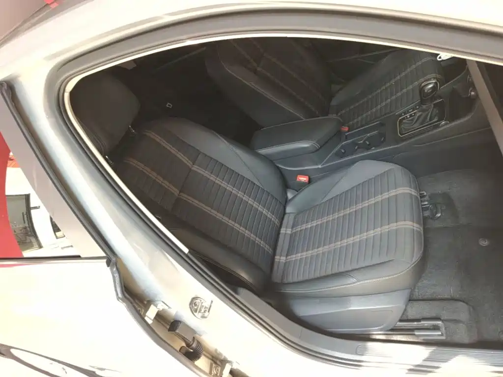 Volkswagen Lavida — миниатюра 25