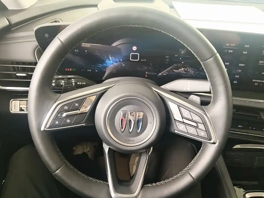 Buick Envision Plus — миниатюра 11