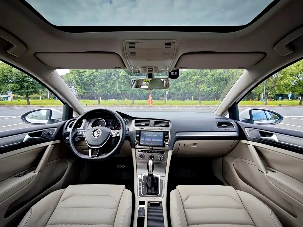 Volkswagen Golf — миниатюра 8