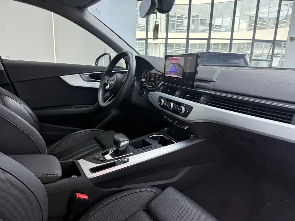 Audi A4L — миниатюра 7