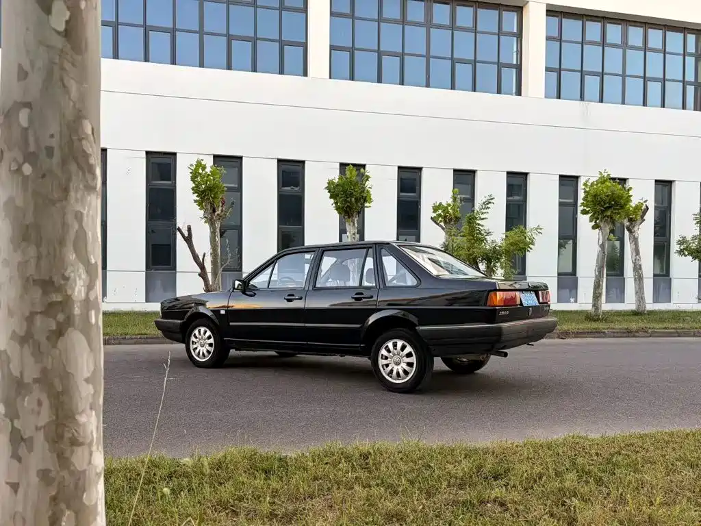 Volkswagen Santana Classic — миниатюра 4