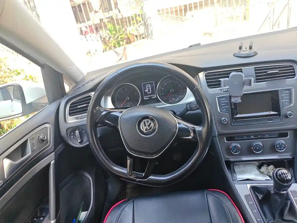 Volkswagen Golf — миниатюра 7