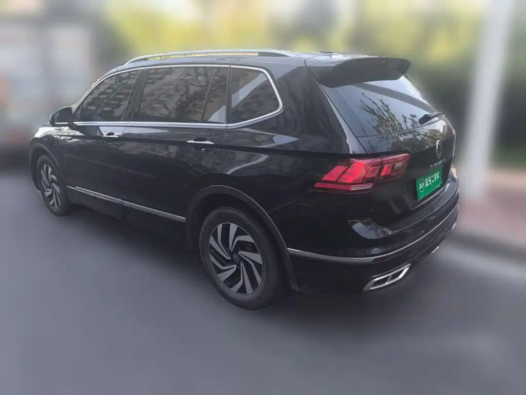 Volkswagen Tiguan L — миниатюра 25