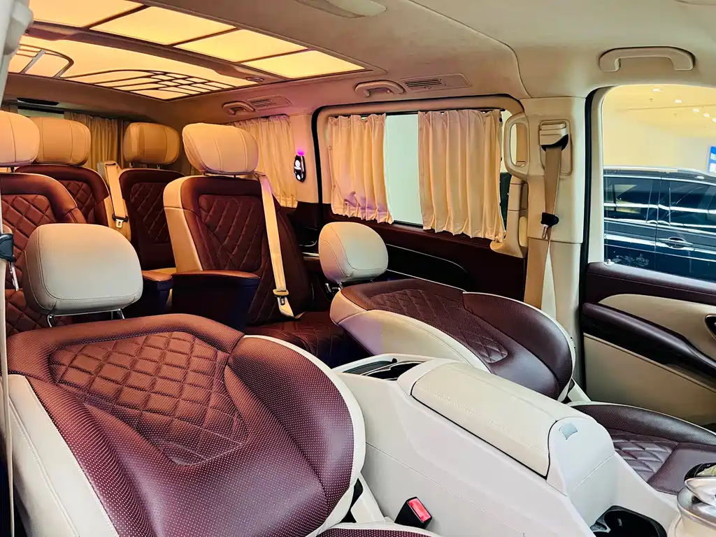Mercedes-Benz V-Class — миниатюра 13
