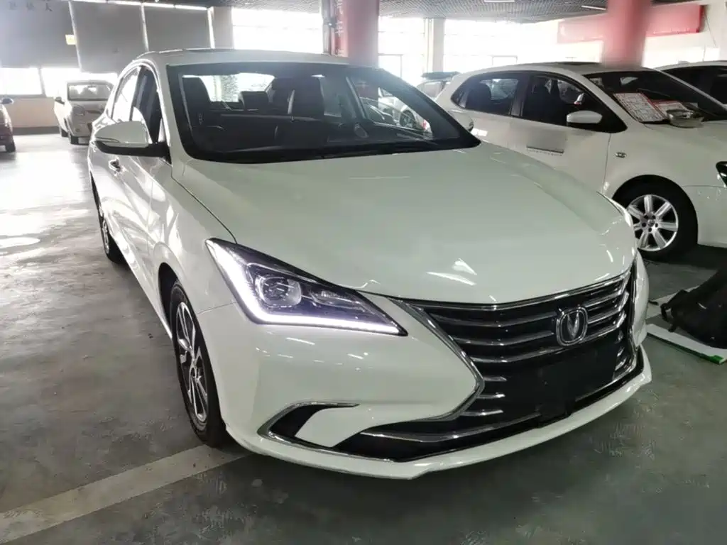 Changan Eado — миниатюра 4