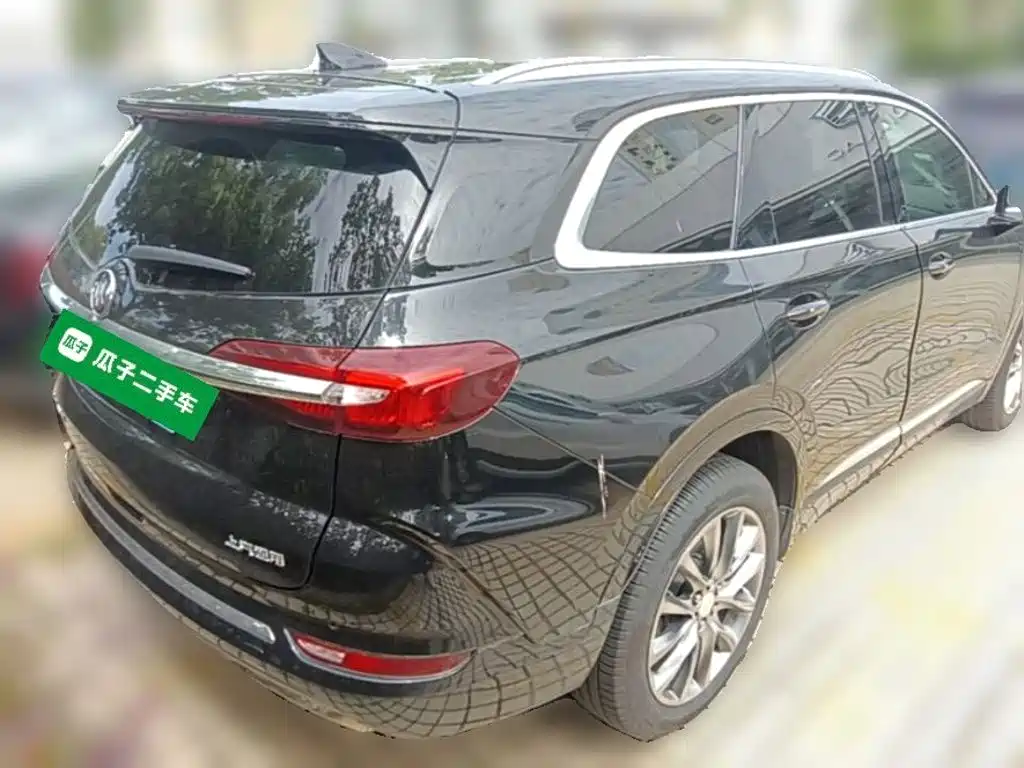 Buick Enclave — миниатюра 10