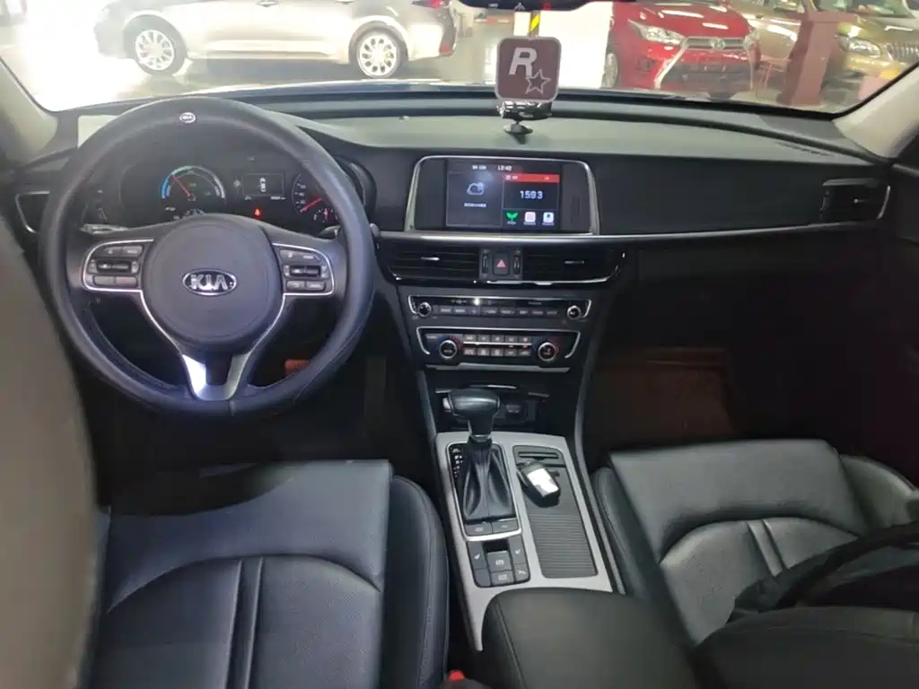 Kia K5 New Energy — миниатюра 10
