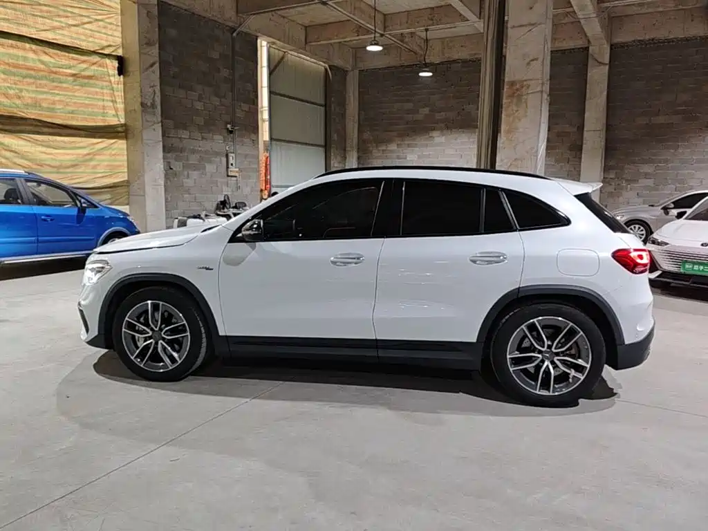 Mercedes-Benz GLA AMG — миниатюра 5