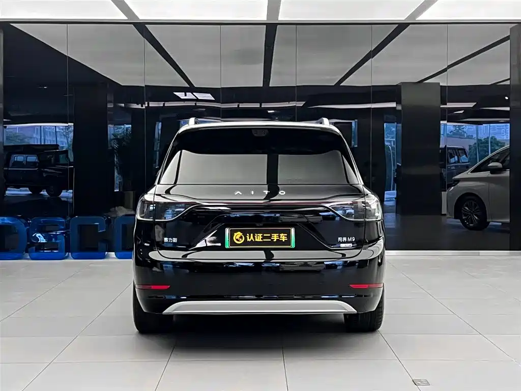 Aito M9 2025 Max 52kWh 6 мест (192 ）