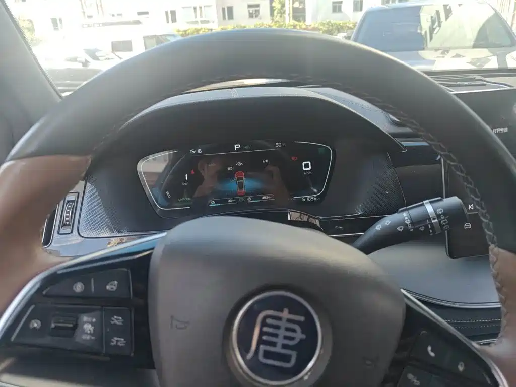 BYD Tang New Energy — миниатюра 7