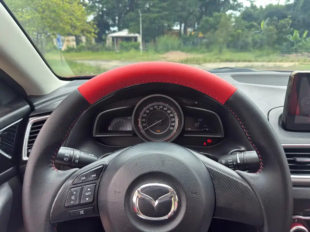 Mazda 3 Axela — миниатюра 18